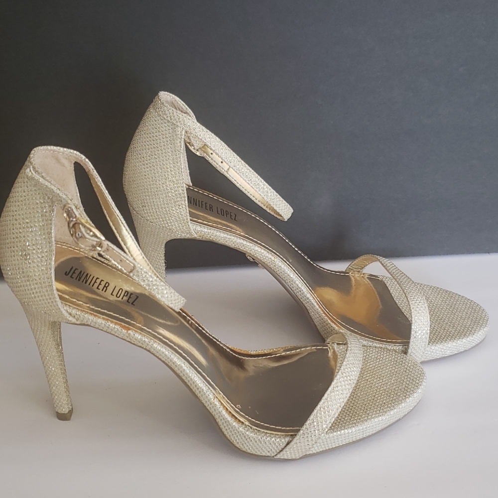 Jennifer Lopez hells sandals